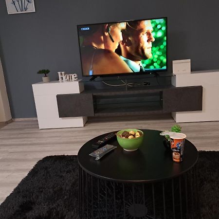 Apartman Ani Рийека Екстериор снимка
